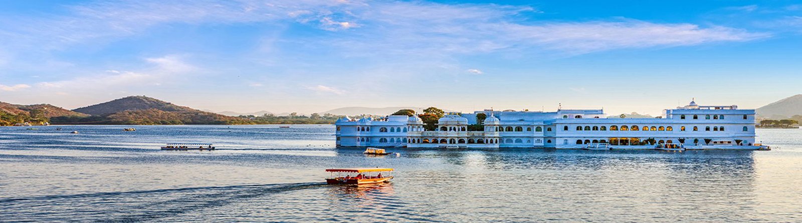 Lake Palace and surrounding hills in Udaipur